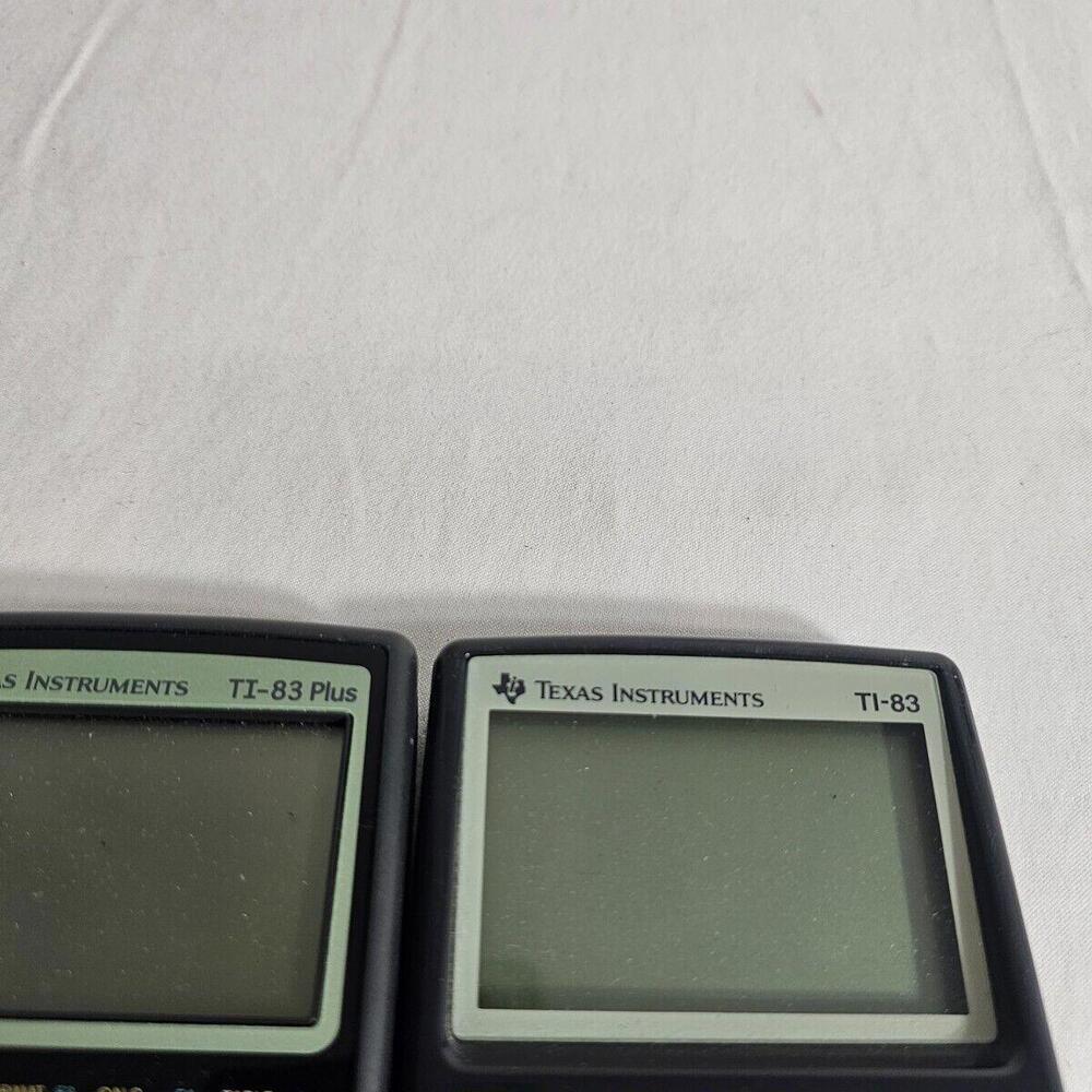 Lot Of Texas Instruments TI-83 Plus & TI-83 Graphing Calculator PARTS ONLY - Picture 4 of 4